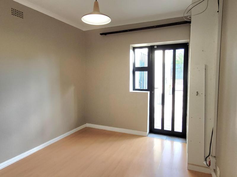 6 Bedroom Property for Sale in Stellenberg Western Cape